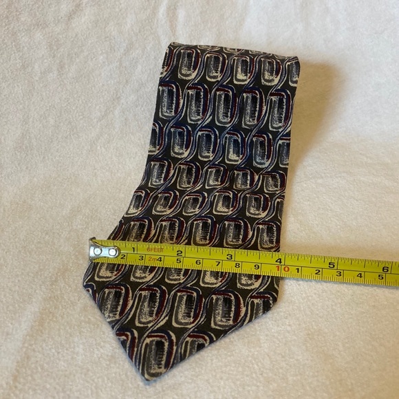 FREE IF BUNDLED Brandini Neck Tie Green & Cream Geometric 100% Silk One Size EUC - Picture 3 of 6